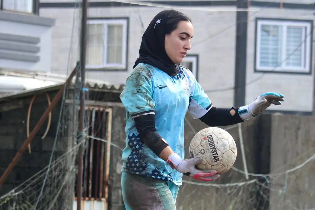 عکس پروفایل نازنین منصوری