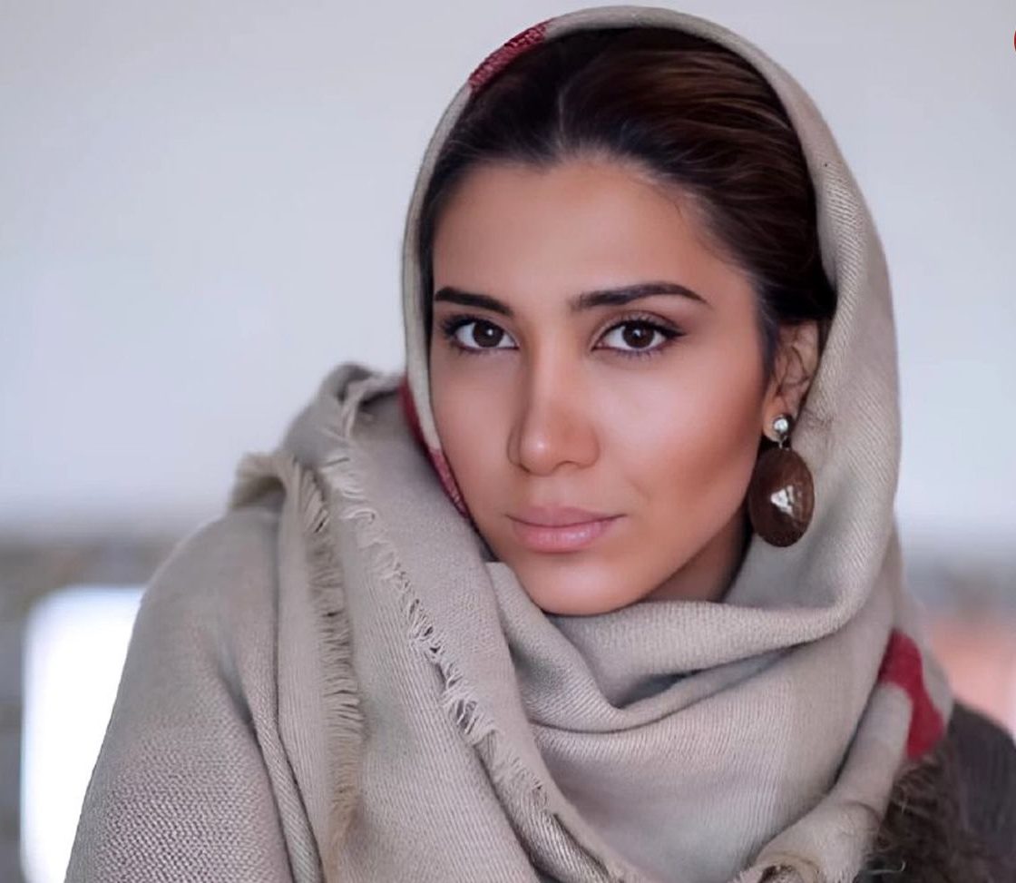 نیکی مظفری والپیپر 