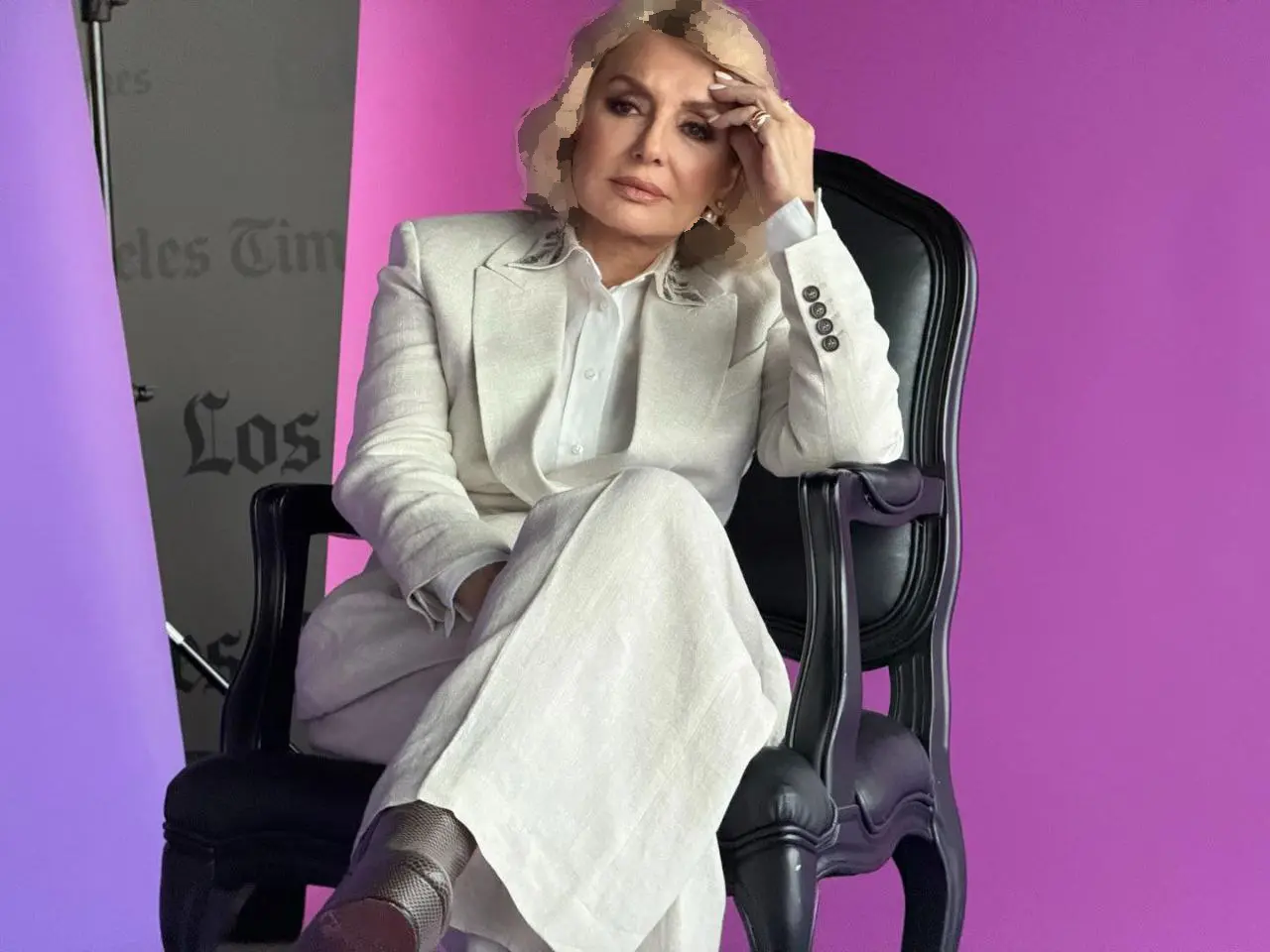 فوتوشوت جدید خواننده گوگوش