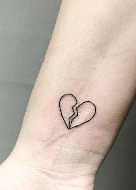 عکس تاتو قلب شکسته عکس تاتو قلب شکسته