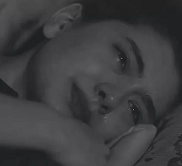 عکس پروفایل دختر گریه عکس پروفایل دختر گریه